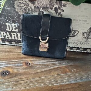 Elegant Black Women's Bag